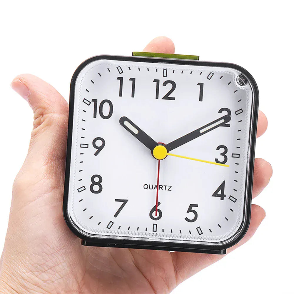 Analoge Wekker Vierkant Met Lampje Nachtlampen
