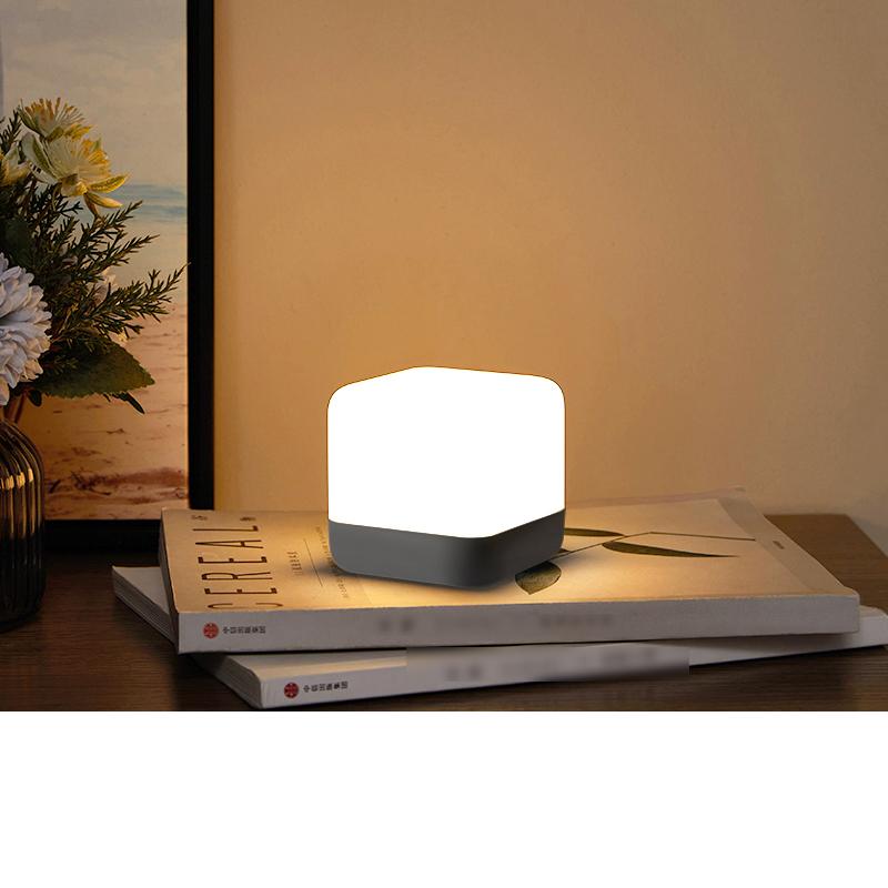 LED Kubuslamp 8x8x8 cm met Timer Nachtlampen