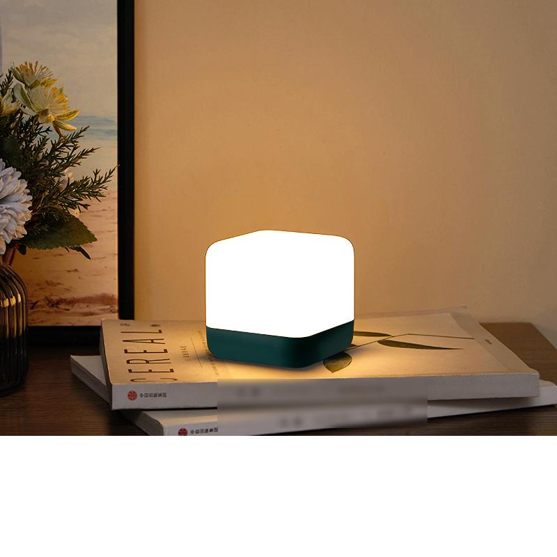 LED Kubuslamp 8x8x8 cm met Timer Nachtlampen